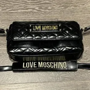 LOVE MOSCHINO SIGNATURE QUILTED SHOULDER BAG NWT